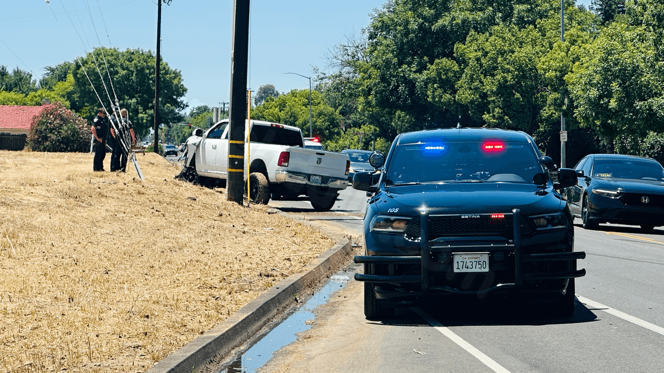 Driver arrested for DUI, hit-and-run after 3-vehicle crash in Clovis