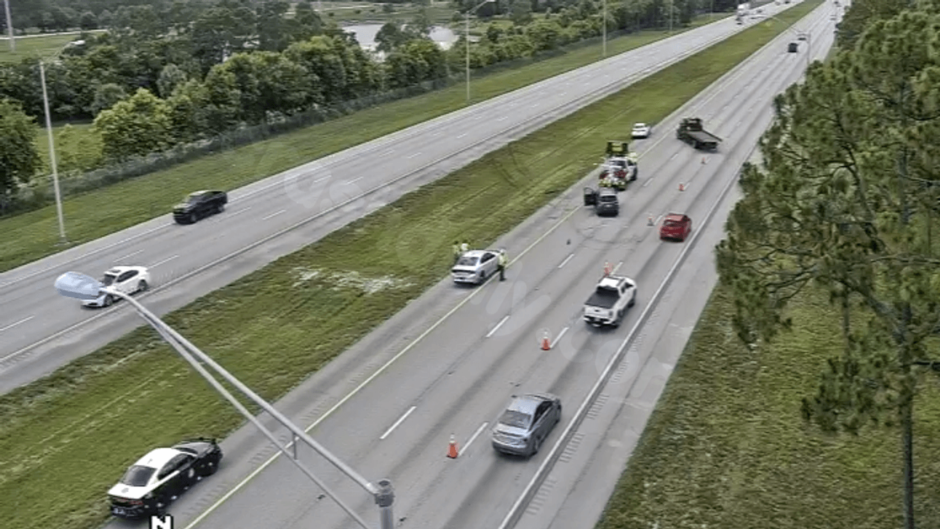 Multi-vehicle crash shuts down multiple lanes on northbound I-95 near Vero Beach