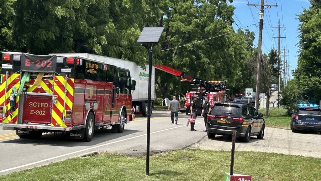Officials: 1 flown to hospital after crash between vehicle, semi in Butler County