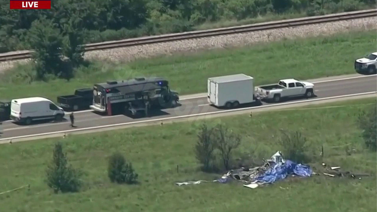 11 skydivers, pilot die in Missouri plane crash: reports