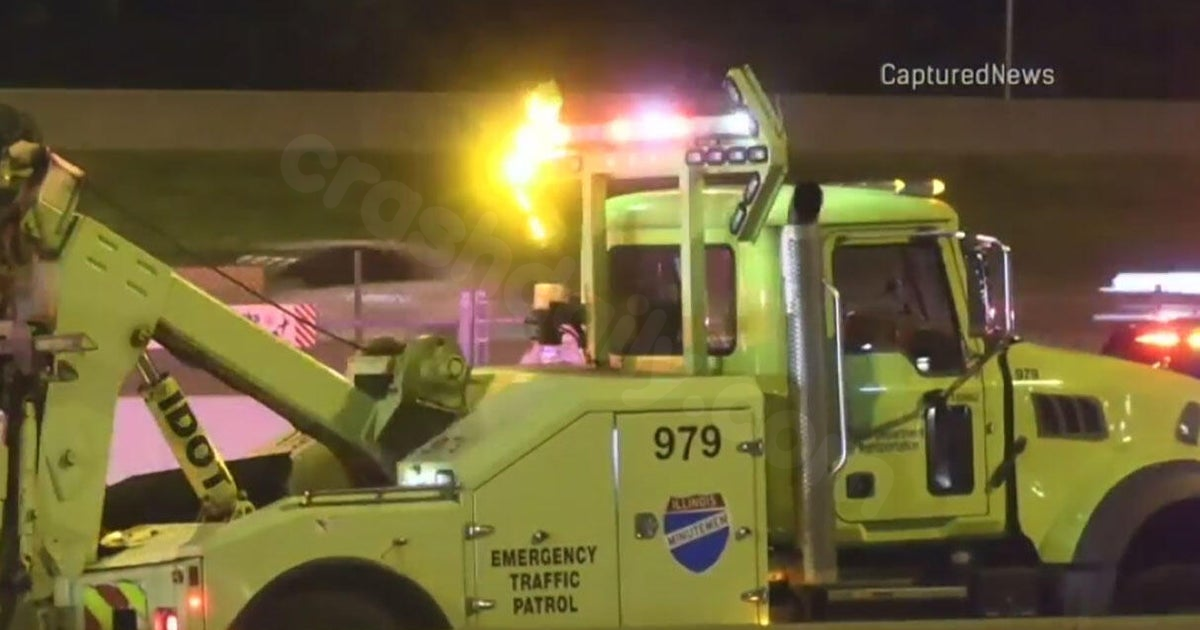 IDOT worker, driver injured in crash on Dan Ryan Expressway