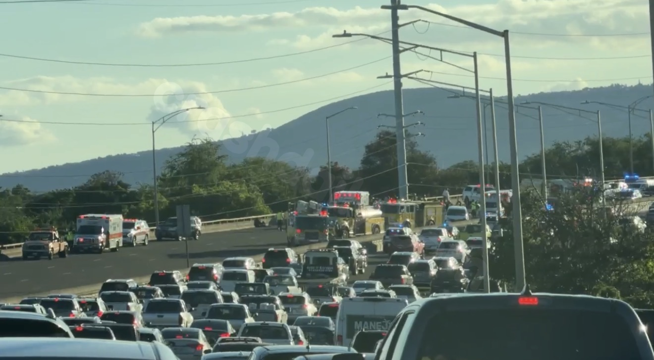 Six hospitalized after multi-vehicle crash on the H-1 Freeway