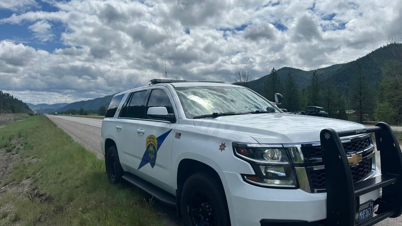 Fatal crash block lanes of Highway 2 west of Kila