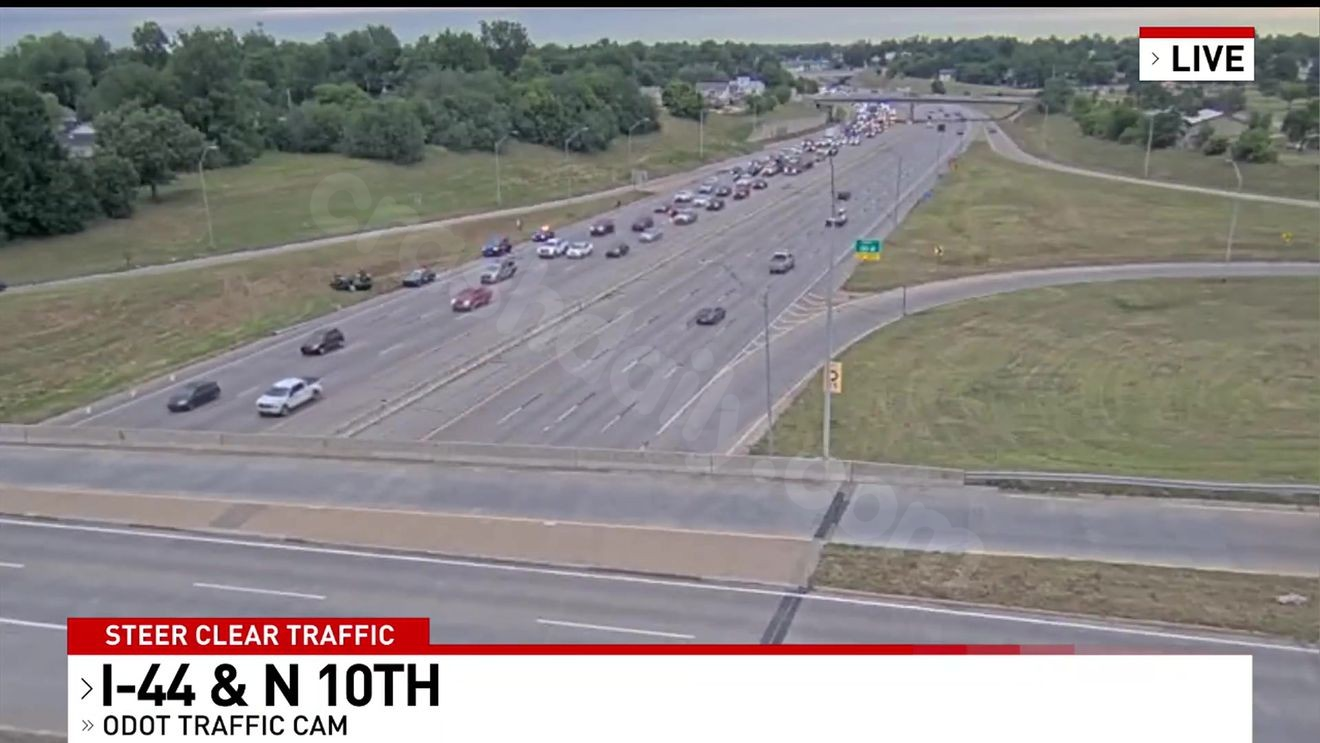 Injury accident causing slowdown along I-44 in Oklahoma City