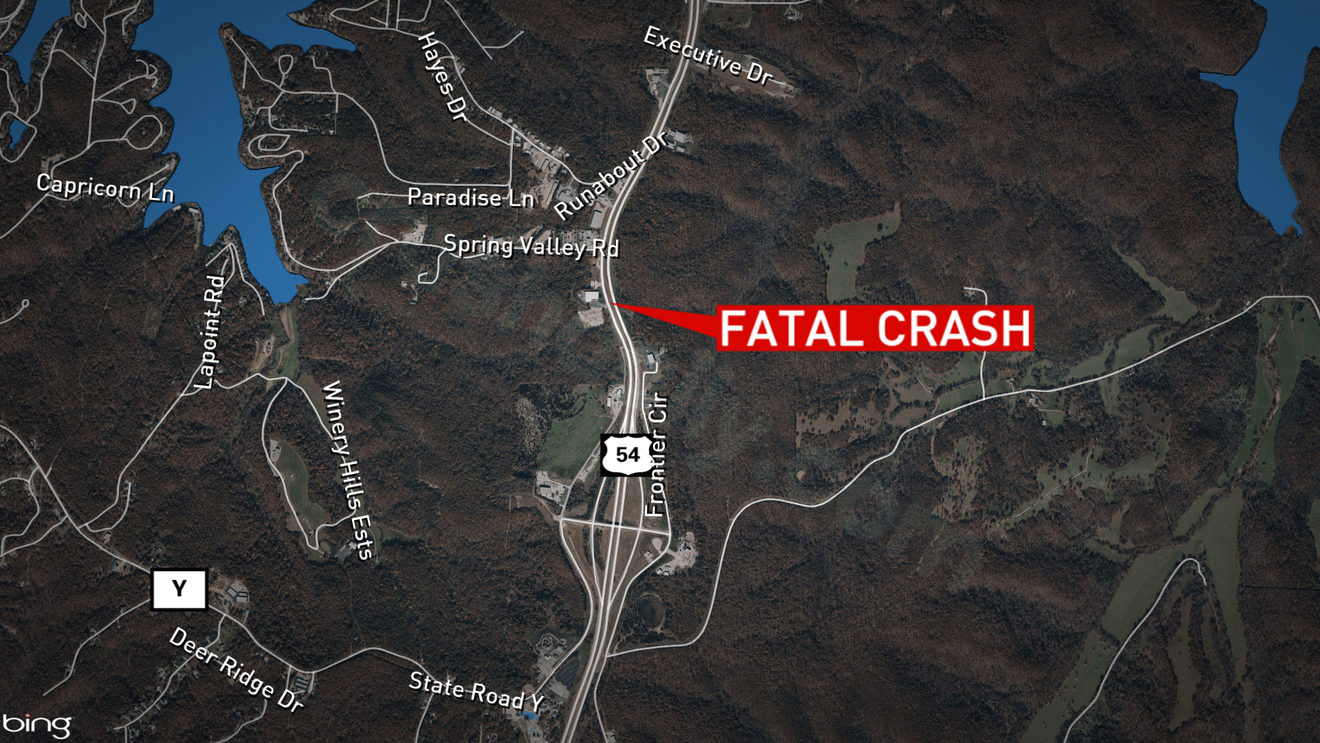 One woman dead after crash in Camden County