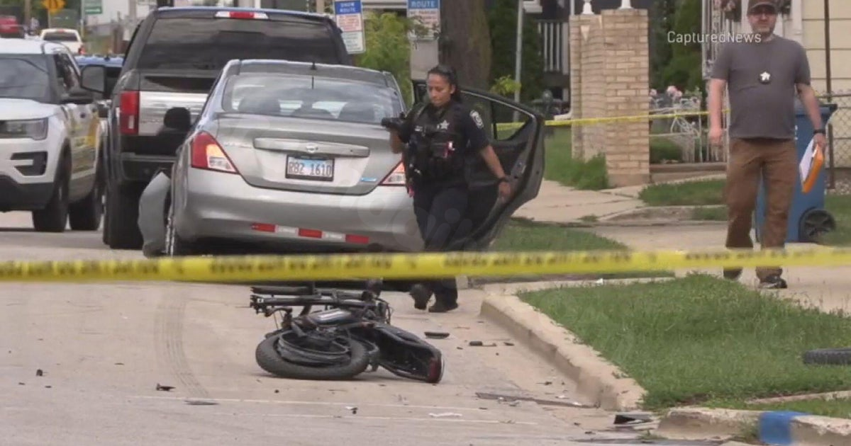 Teen killed in crash between e-bike, car in Franklin Park, police say
