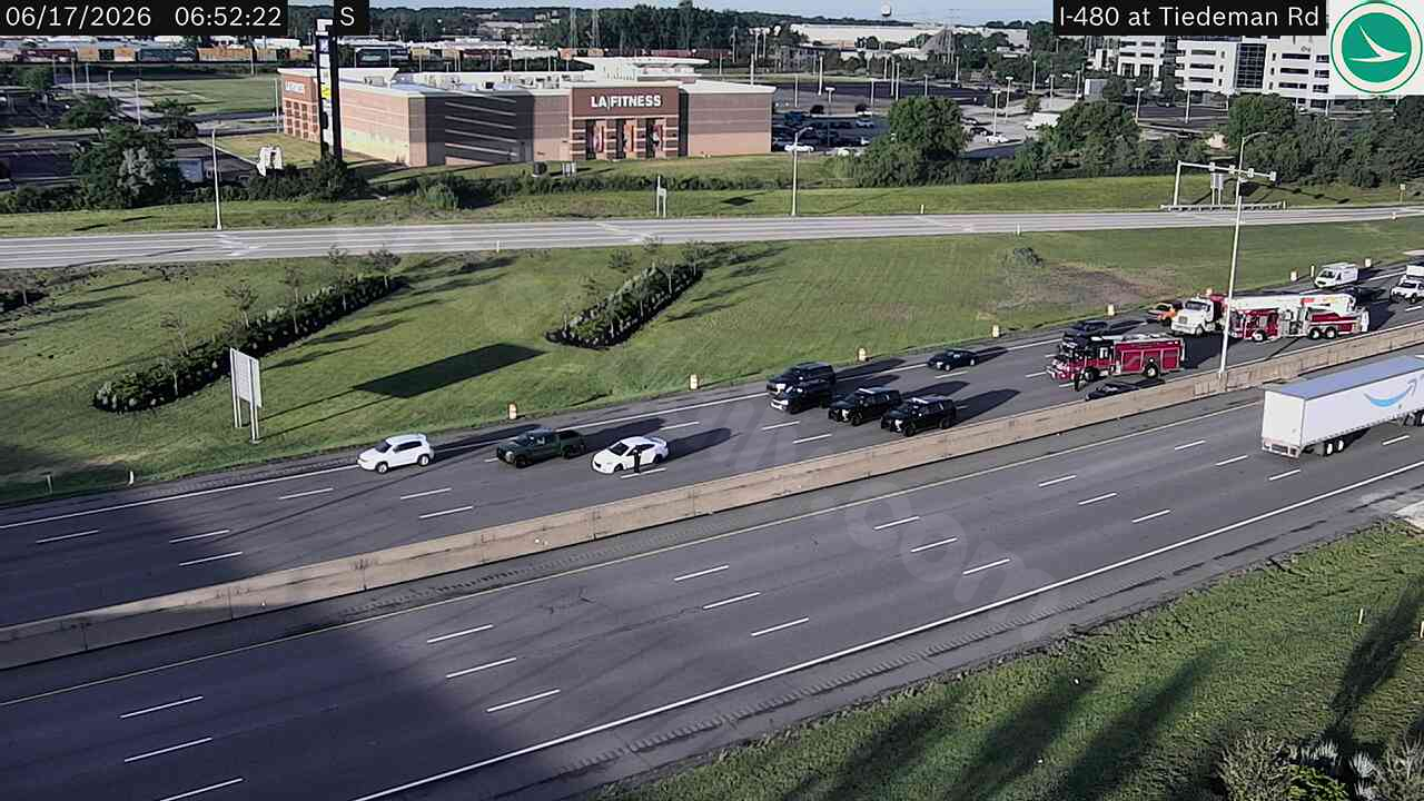 Crash on I-480 East leading to backups