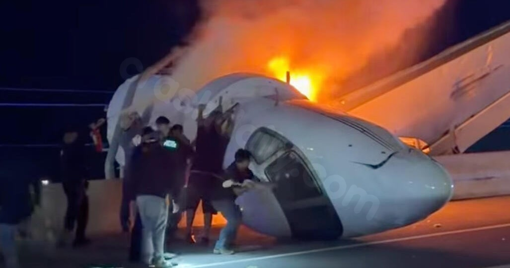 Dramatic rescue efforts after fiery small plane crash in Laredo, Texas, kills 1