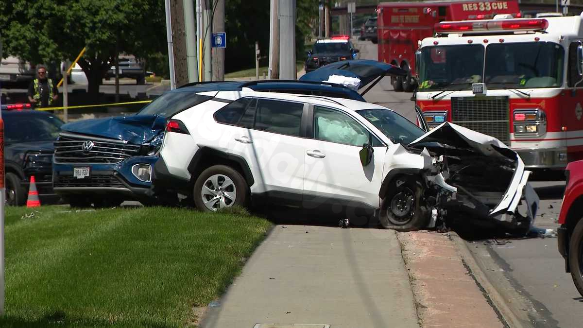 Four injured after multi-vehicle crash in Omaha on West Center Road