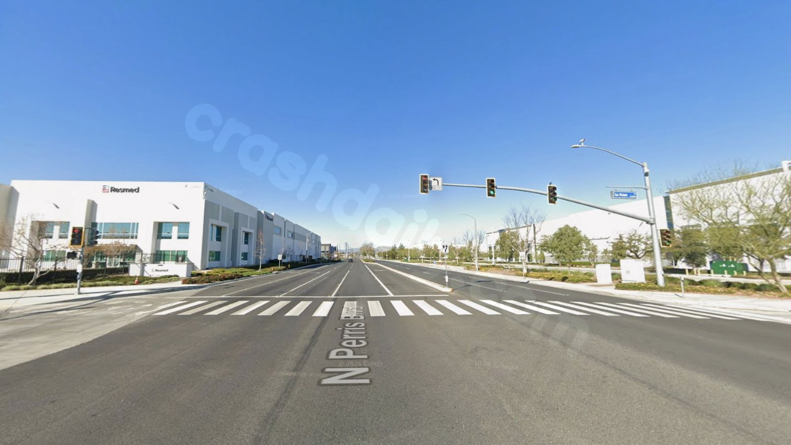 1 killed, 4 hospitalized in Moreno Valley crash