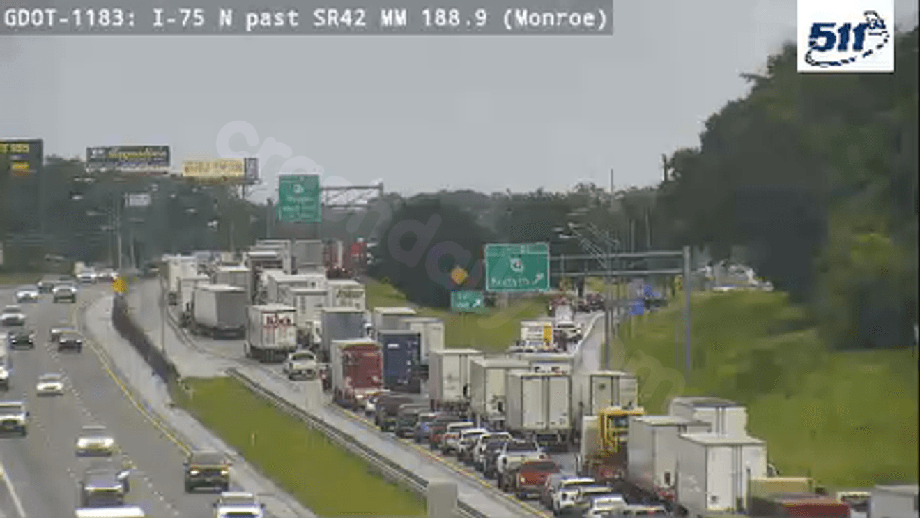 All lanes closed on I-75 South after 18-wheeler overturns in Monroe County