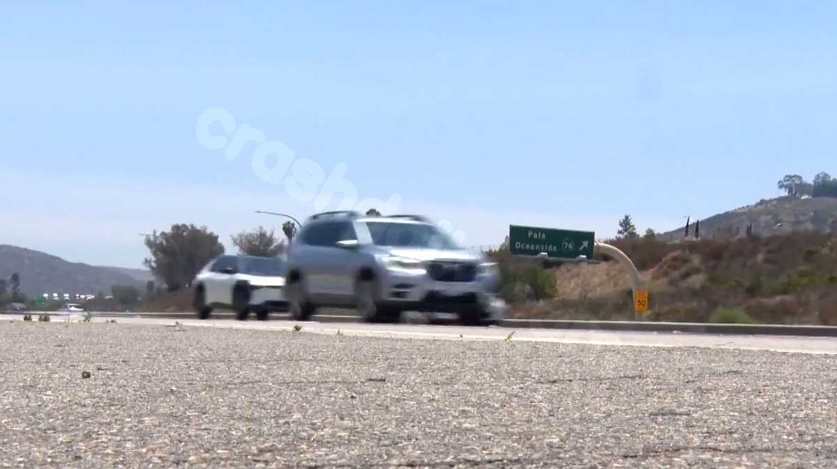 Nurse, Marine veteran killed on freeway after stopping to help crash victims