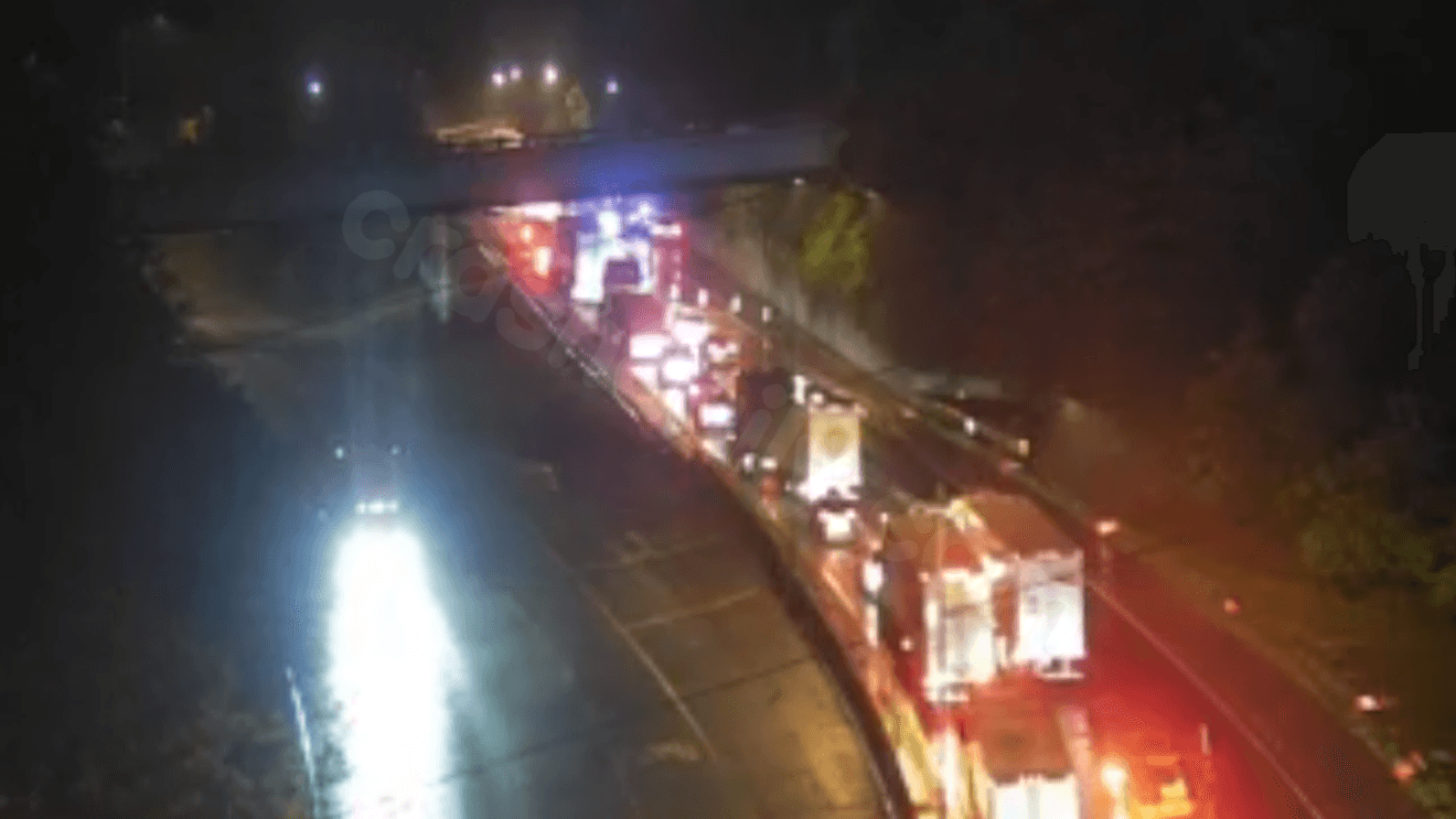 Possible crash on I-24 eastbound snarls overnight traffic