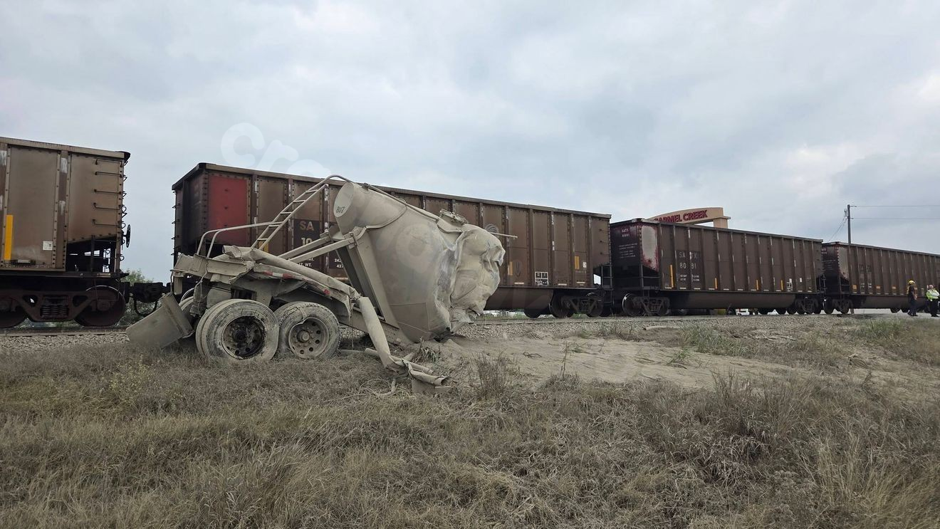 Train-vehicle crash closes SH 130 exit ramp, other railroad crossings in Hutto