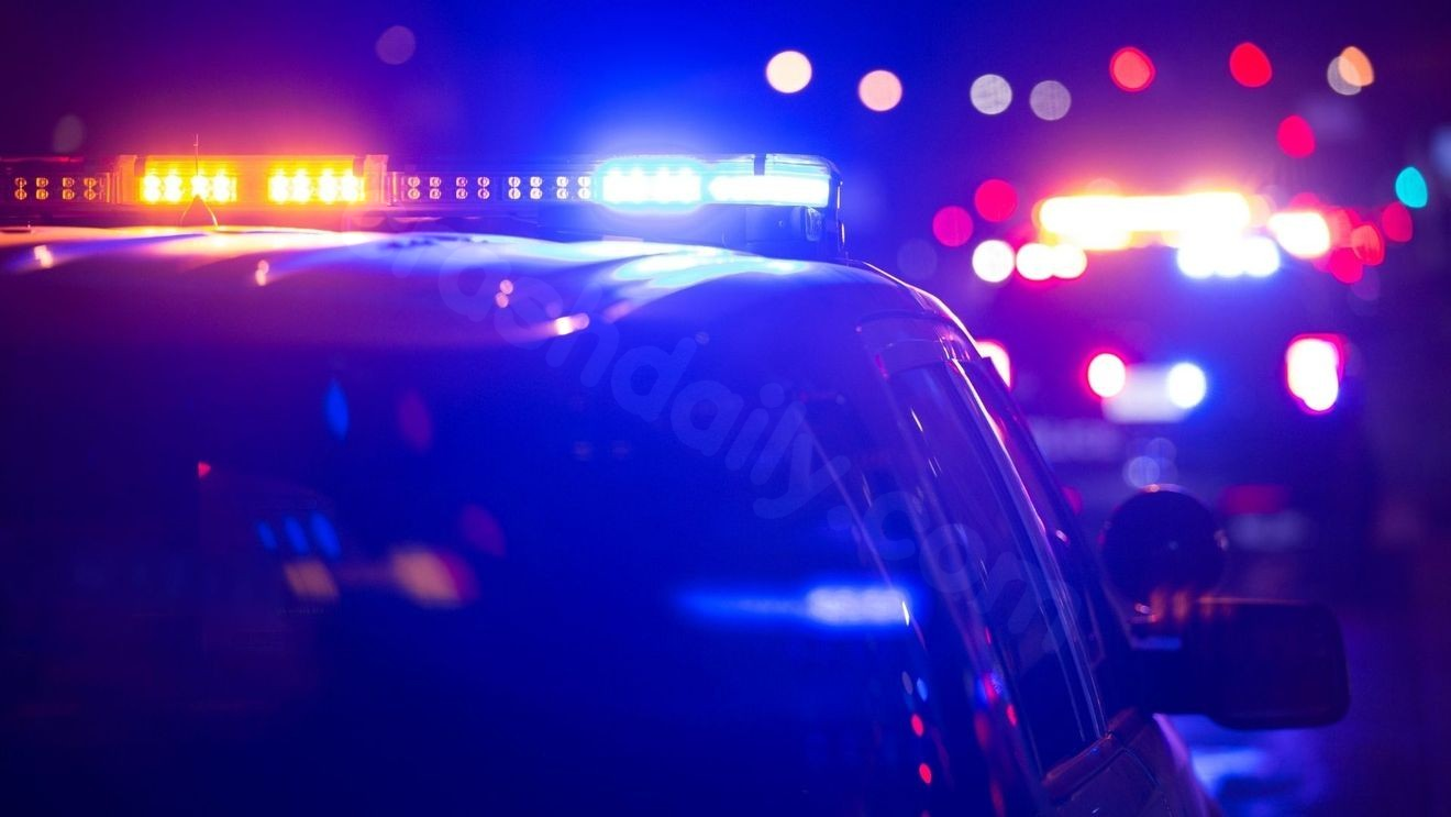 Two dead, two others hurt after oak tree falls onto moving truck in Putnam County