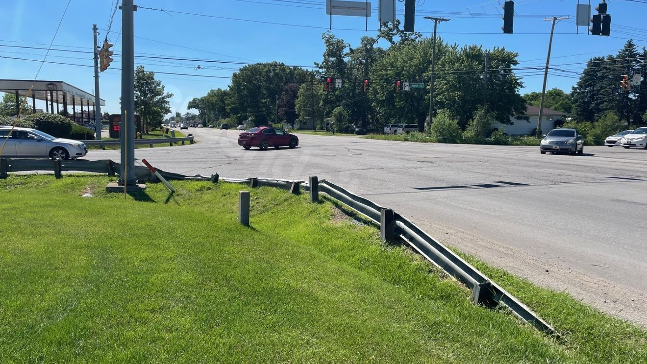 Breaking: At least one seriously injured in motorcycle crash in Elkhart