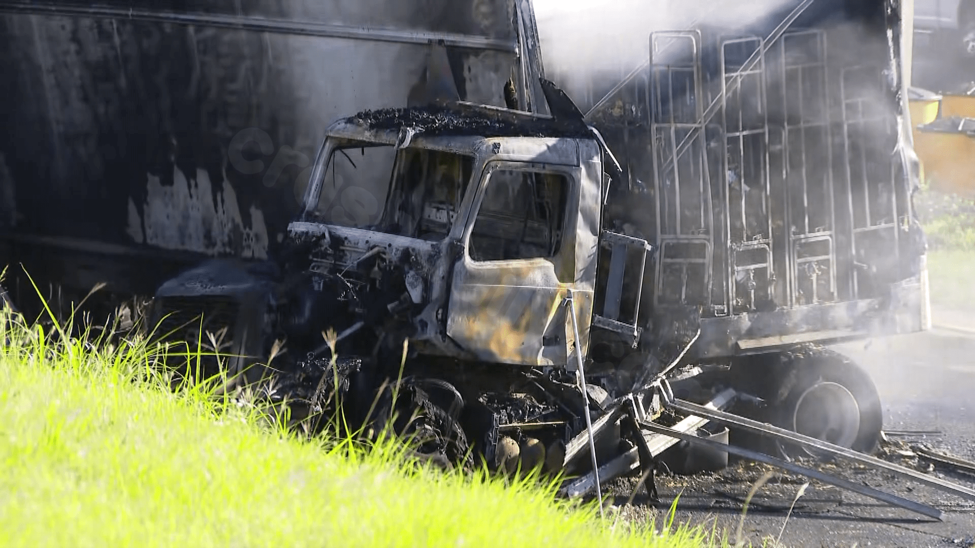 Fiery wreck causes massive backup on I-35