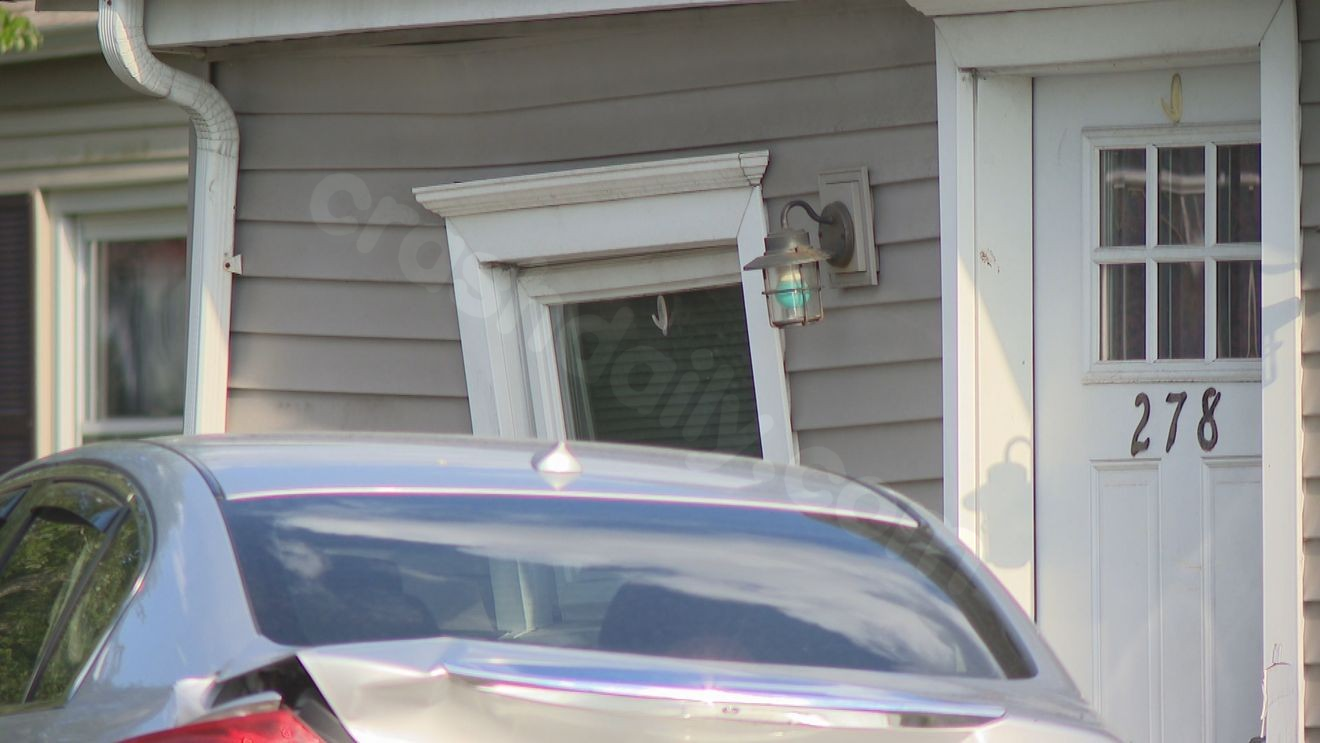 Vehicle crashes into home, gas meter in Swansea