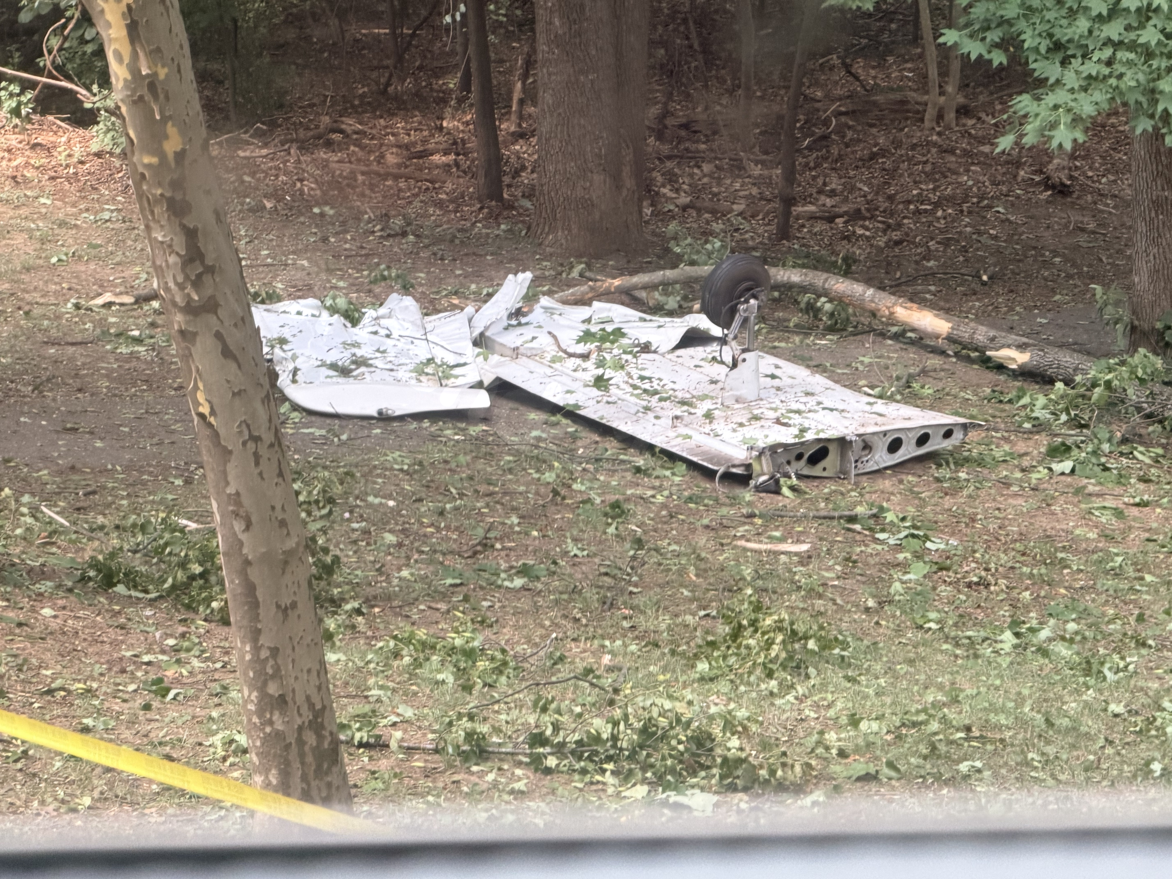 3 killed in single-engine plane crash in Bowie, officials say