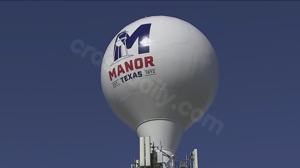 One dead, four critically injured including two children in Manor crash
