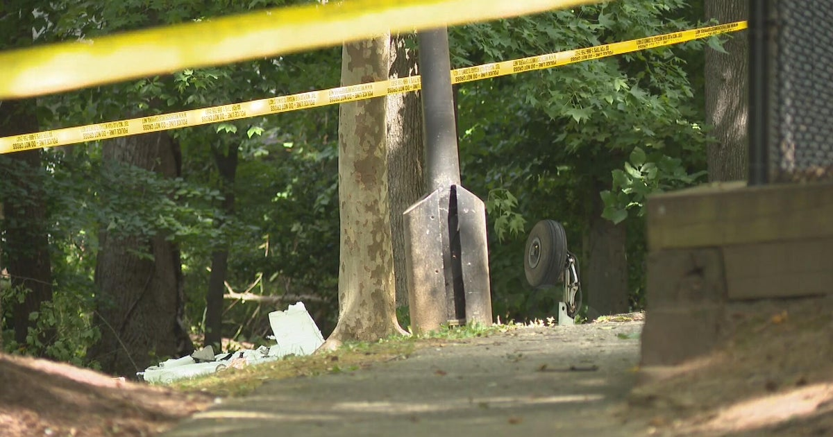 3 dead after plane crashes in Maryland during flight from Ocean City, New Jersey, police say