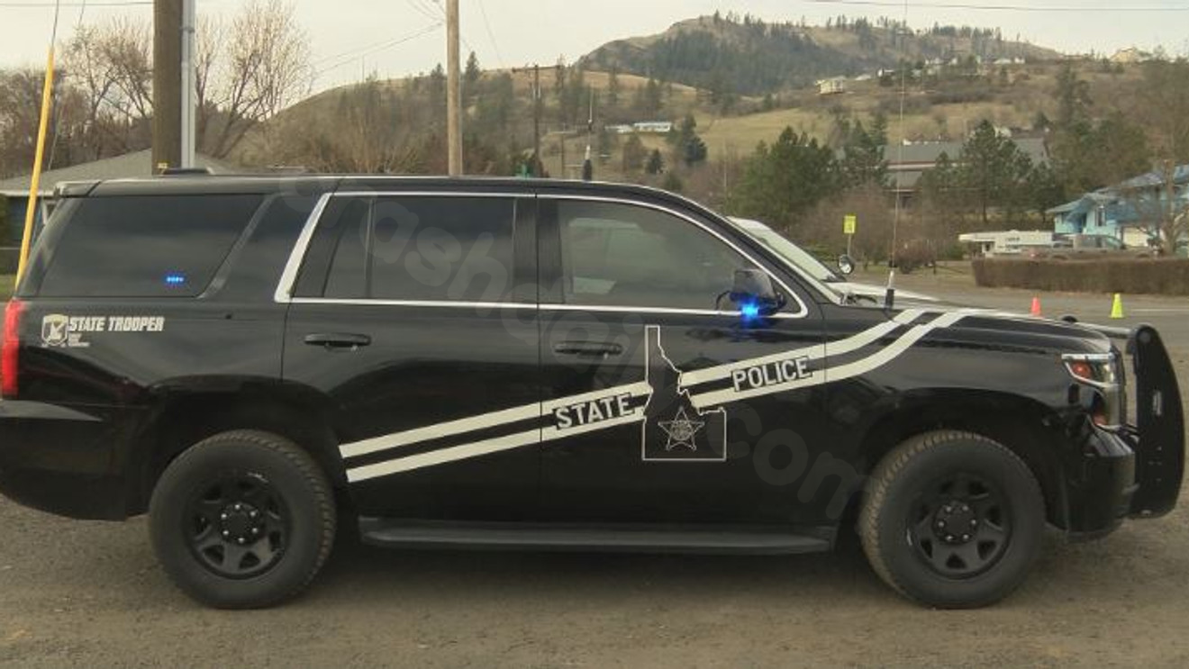 Boise woman, 21, dies in rollover crash on I-84 in Elmore County, Idaho police say