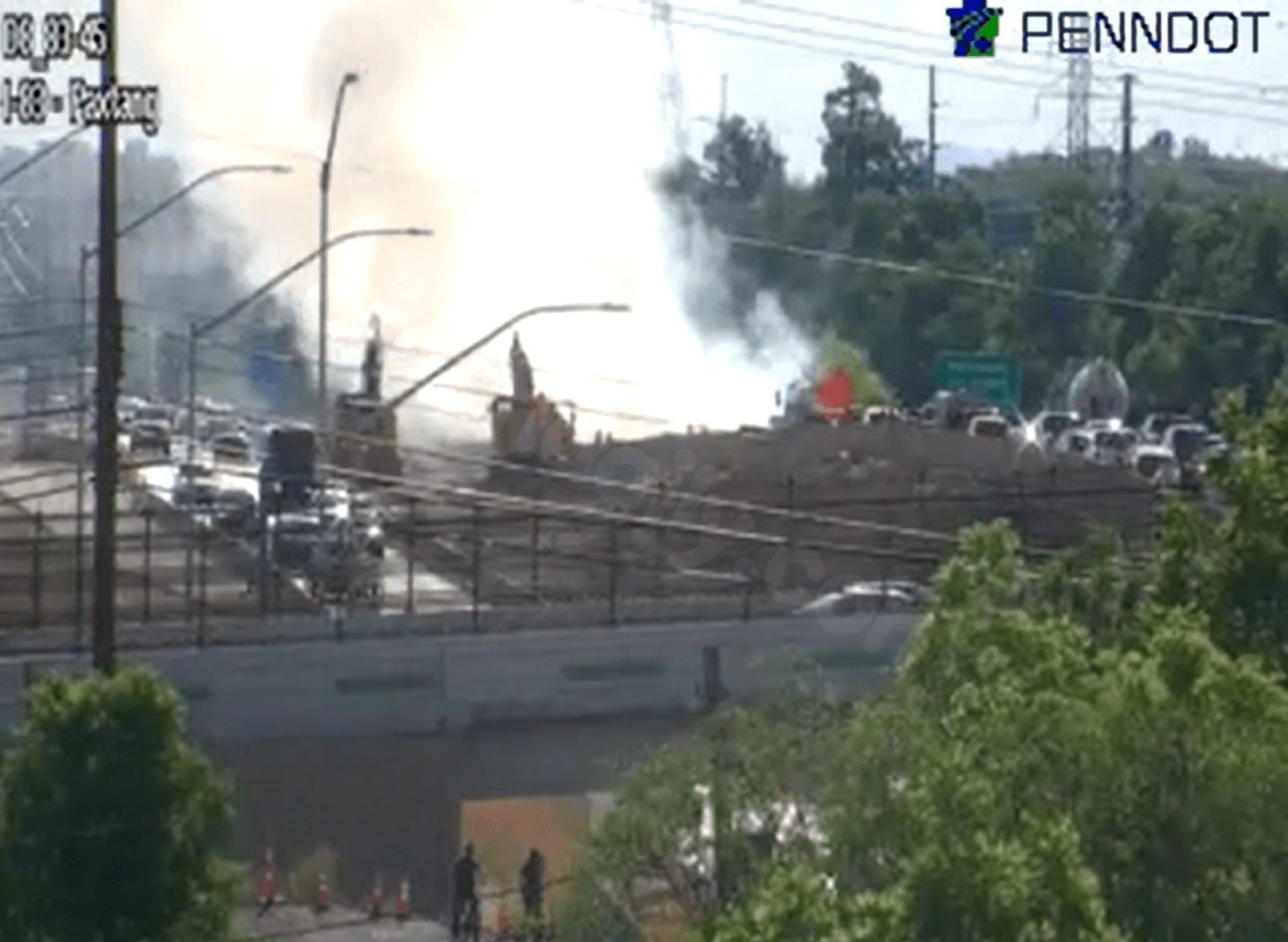 Car fire stifles traffic on Interstate 83 southbound in Harrisburg