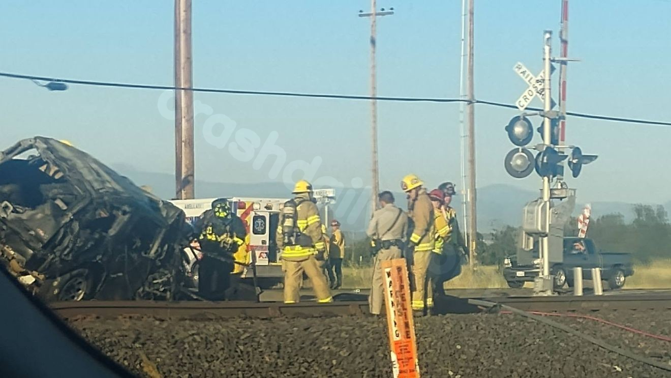 Head-on crash kills driver in Anderson, seriously injures another