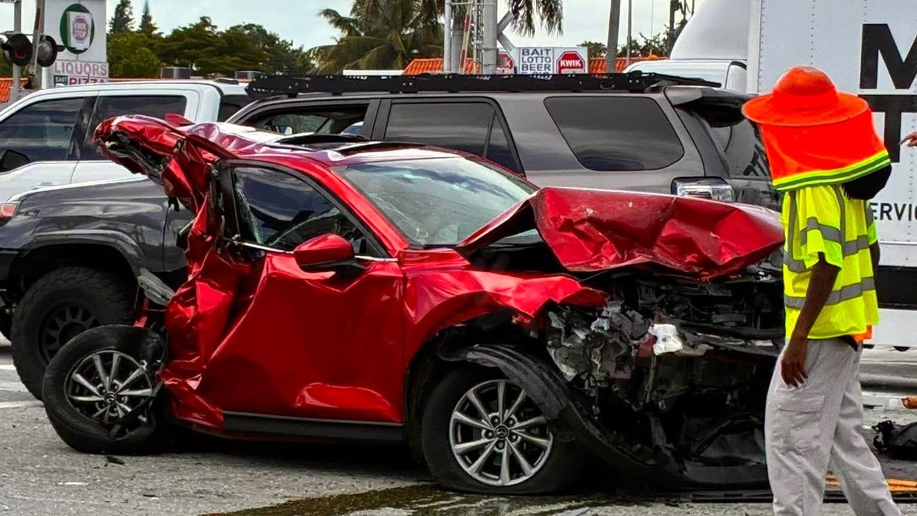 Major Lantana crash rips Mazda in half, multiple vehicles mangled at busy intersection