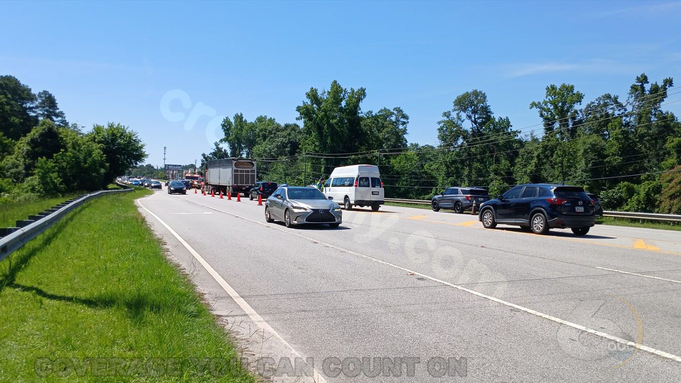 Crash closes lanes on Washington Rd. near Mullins Crossing