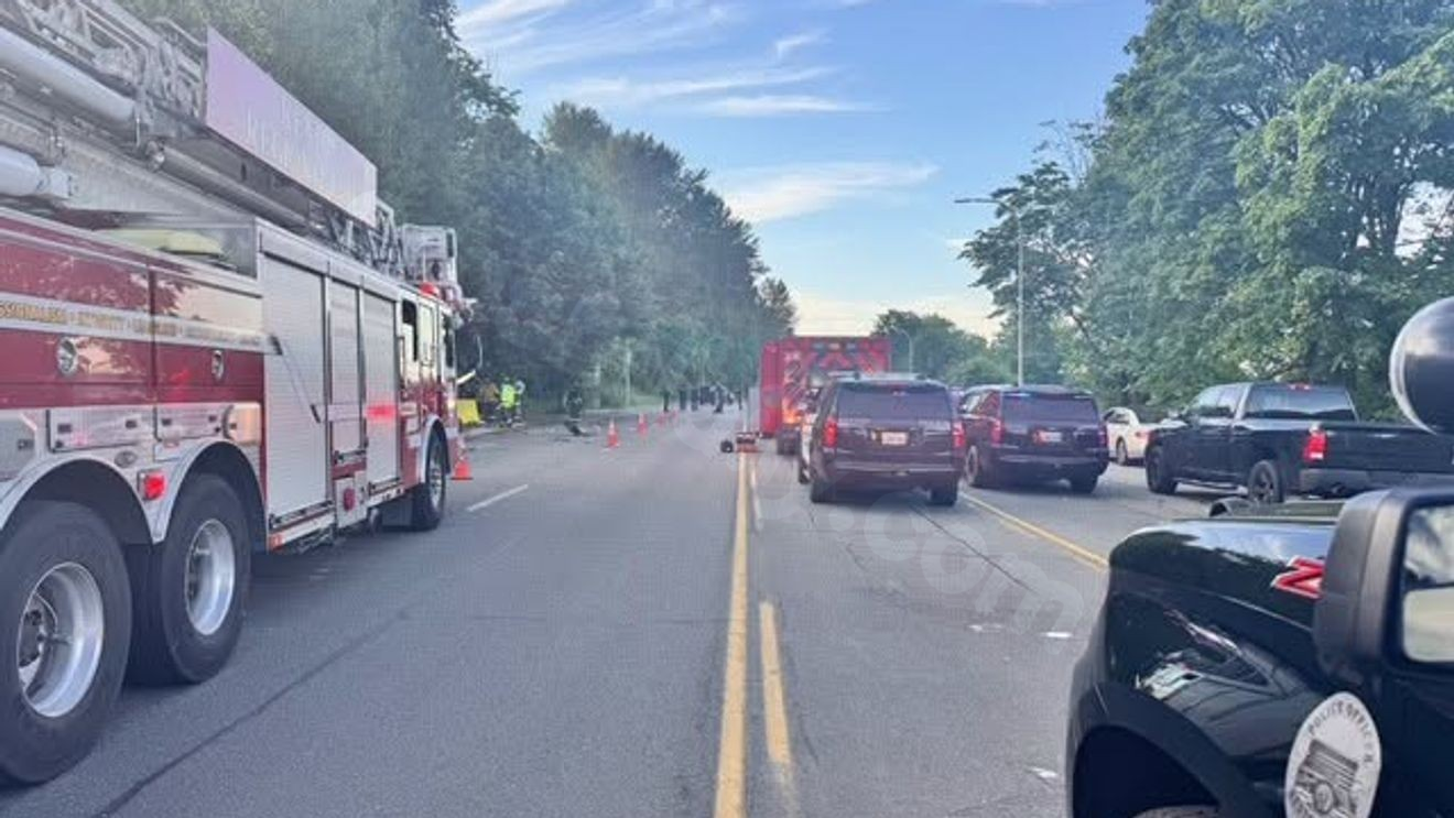Renton police seek witnesses after deadly rollover crash