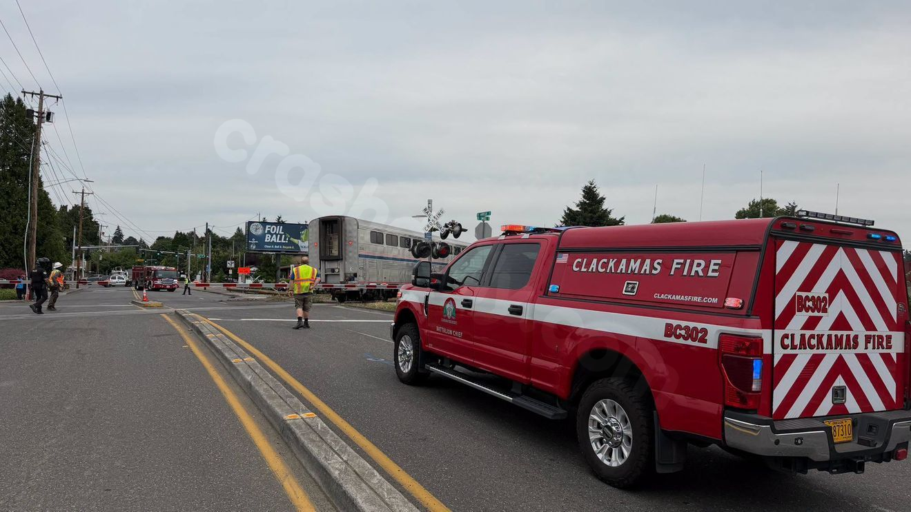 SE Hwy 224 closed partially closed after train-vehicle crash in Milwaukie