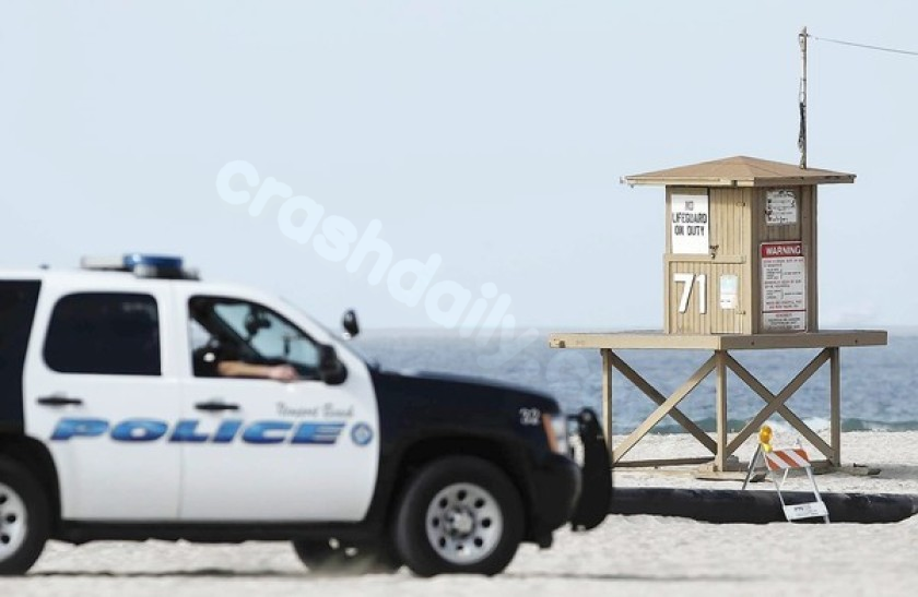 1 dead after major crash shuts down Pacific Coast Highway in Newport Beach
