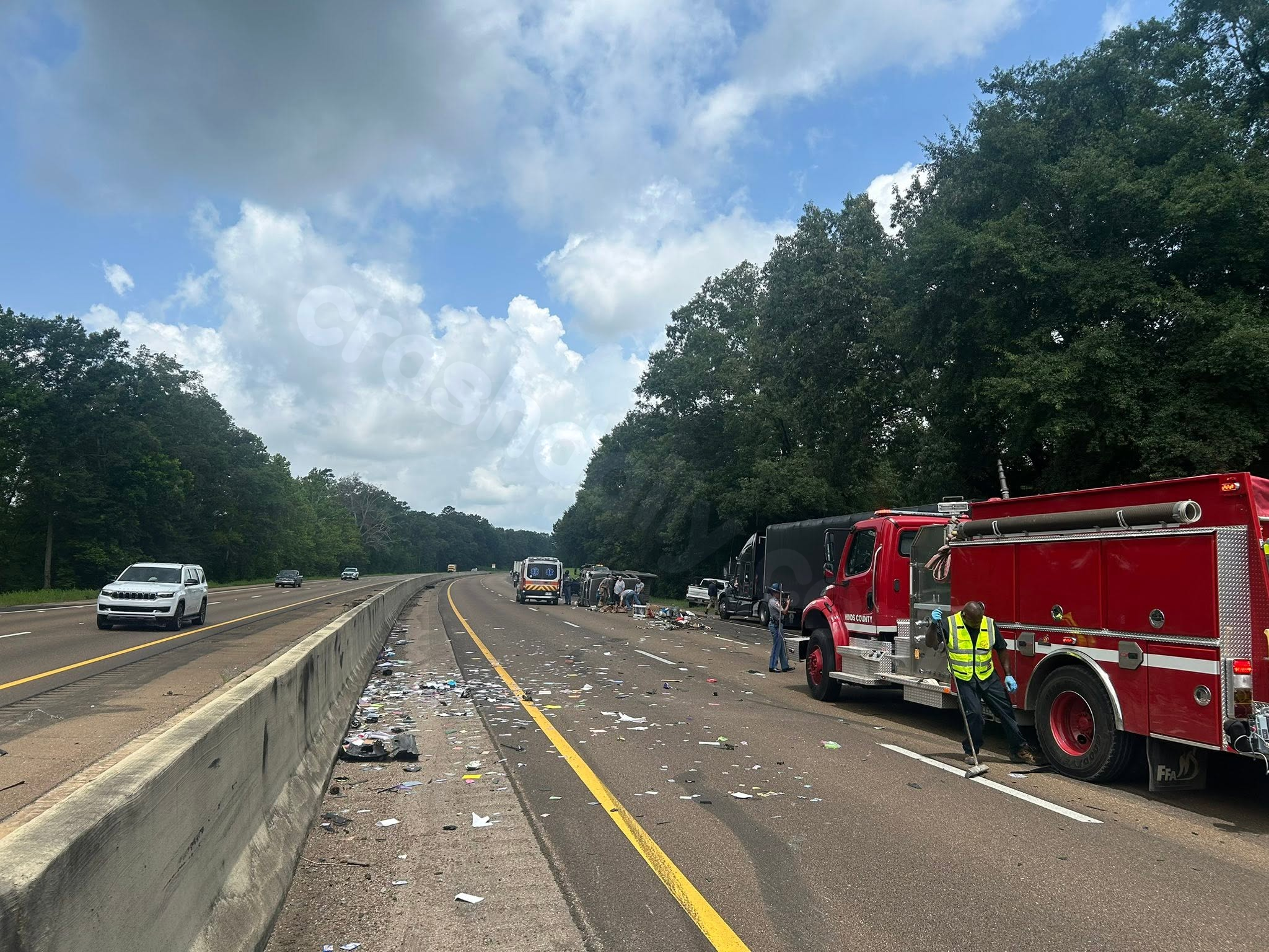 Several injured in multi-vehicle crash on I-20 in Hinds County