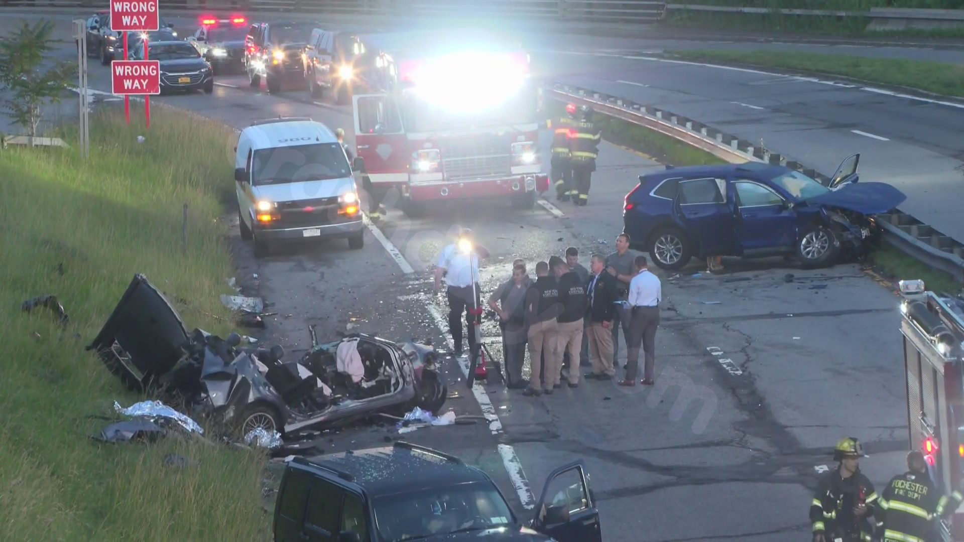 2 killed in early Friday morning crash on the Inner Loop