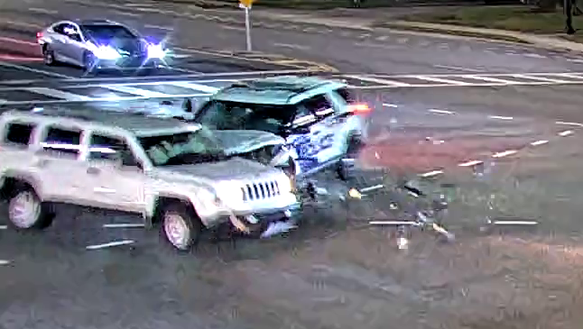 Video shows moment of impact from deadly crash involving Orlando police officer