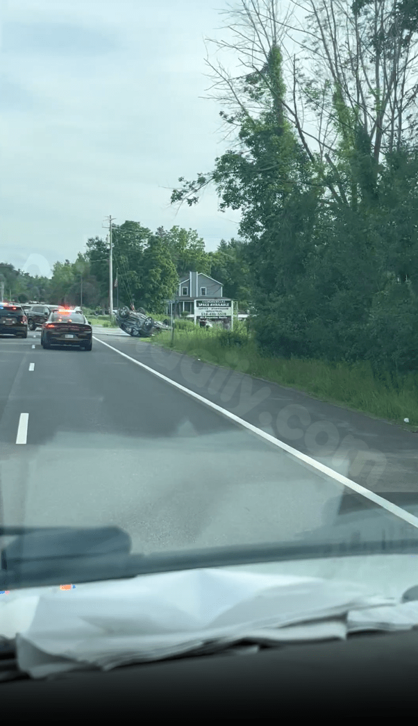 1 injured in two-car crash near Stewart’s in Clifton Park