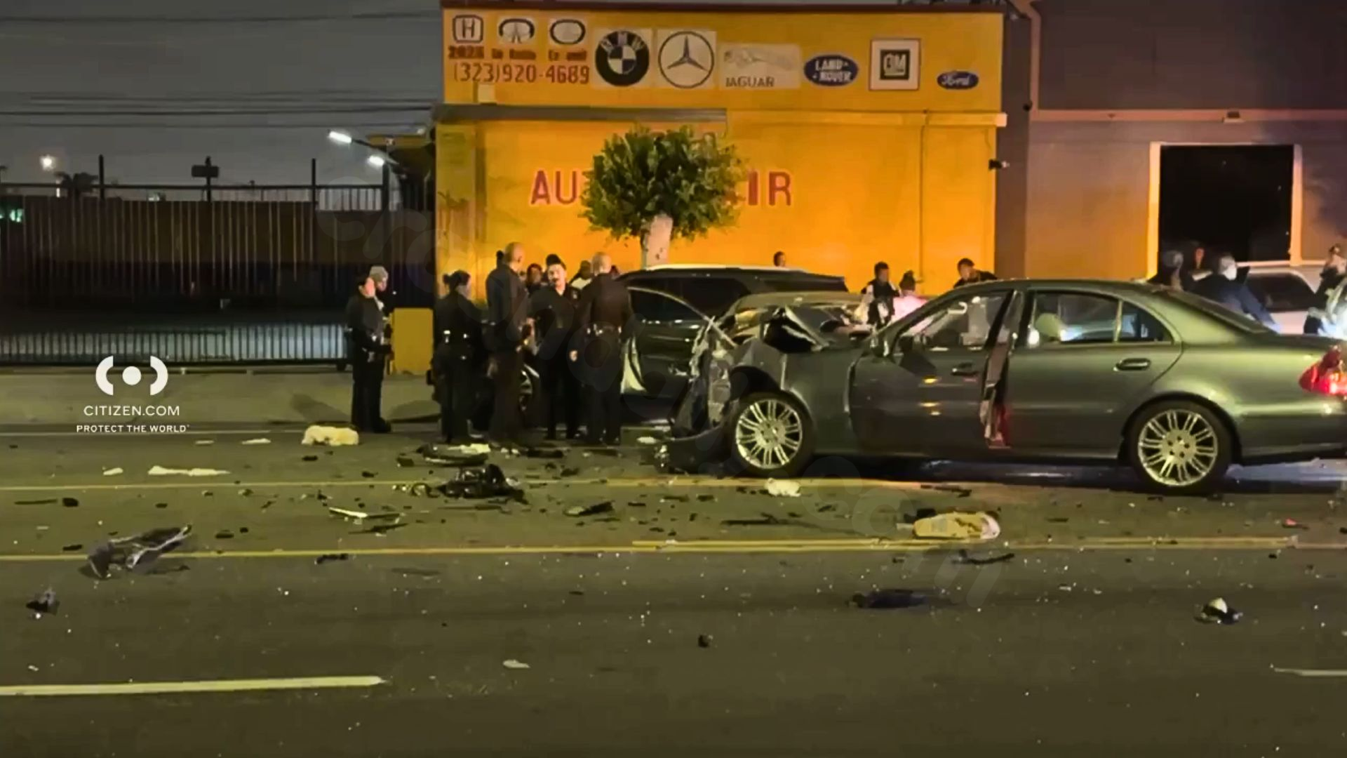 Video shows messy aftermath of multi-vehicle crash in Chesterfield Square