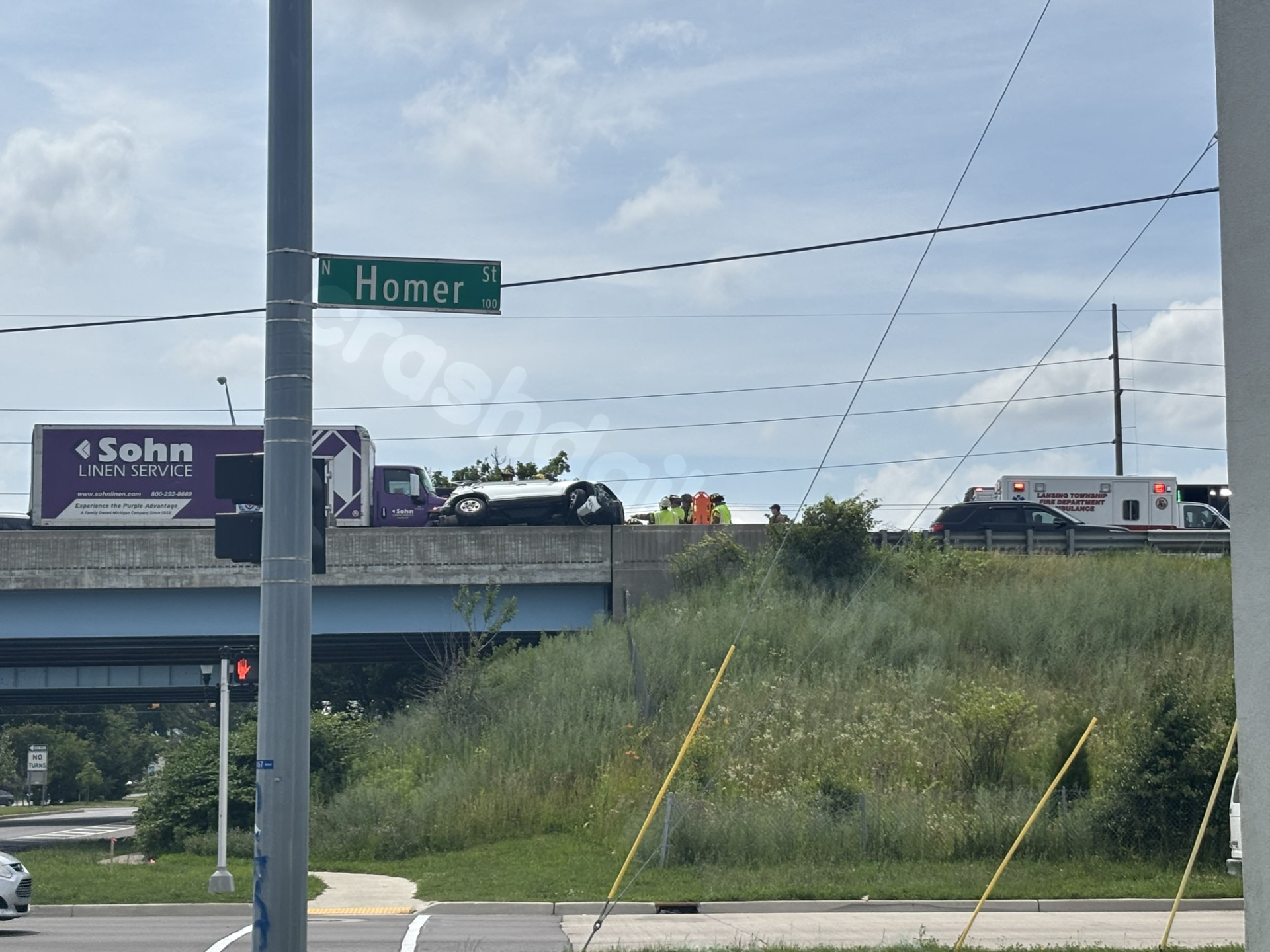 Multiple vehicle crash closes US-127 near Homer Street