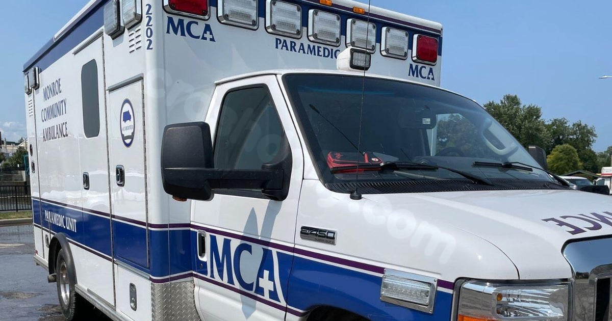 1 dead after two-vehicle crash on U.S. 23 in Monroe County