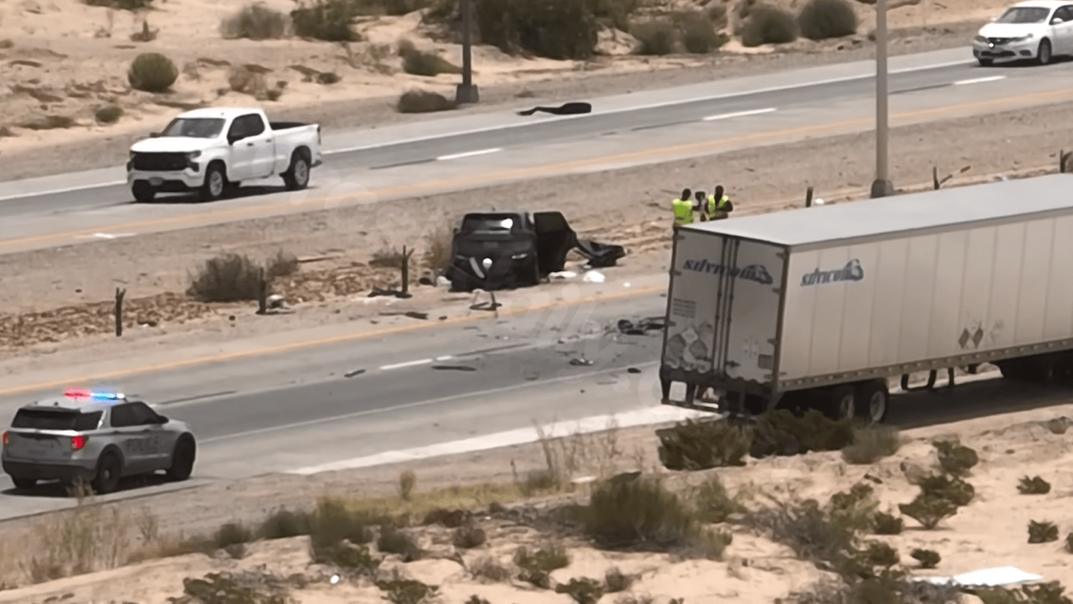 Crash closes all lanes on I-10 at Clint