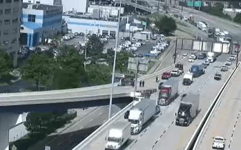 Accident shuts down Charleston split