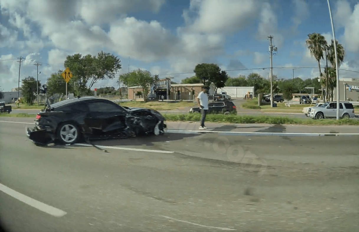 Multiple crashes slow down traffic on Alamo expressway