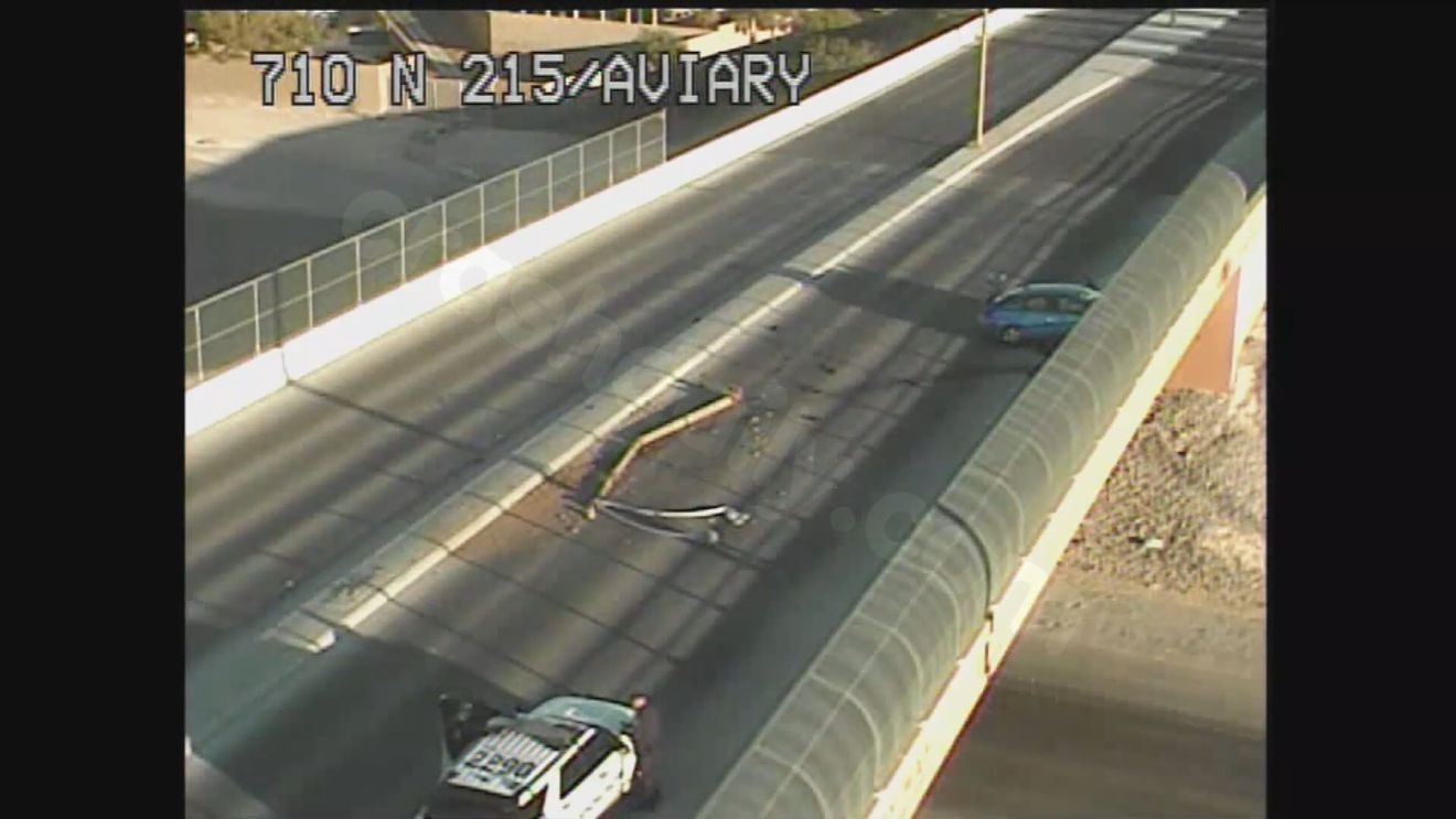 Car crash takes out light pole on North Las Vegas street