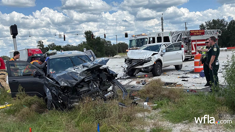 4 seriously injured in multi-vehicle crash in Hernando County