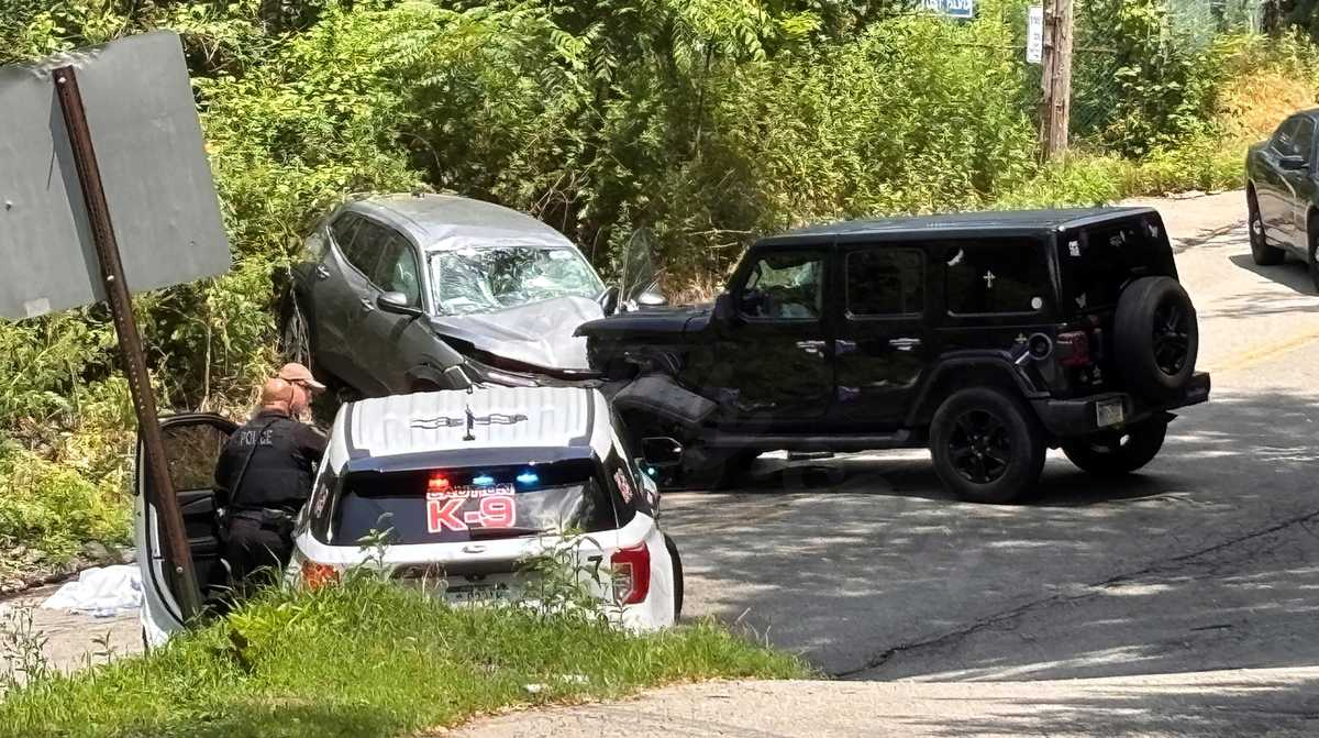 Braddock Hills crash under investigation