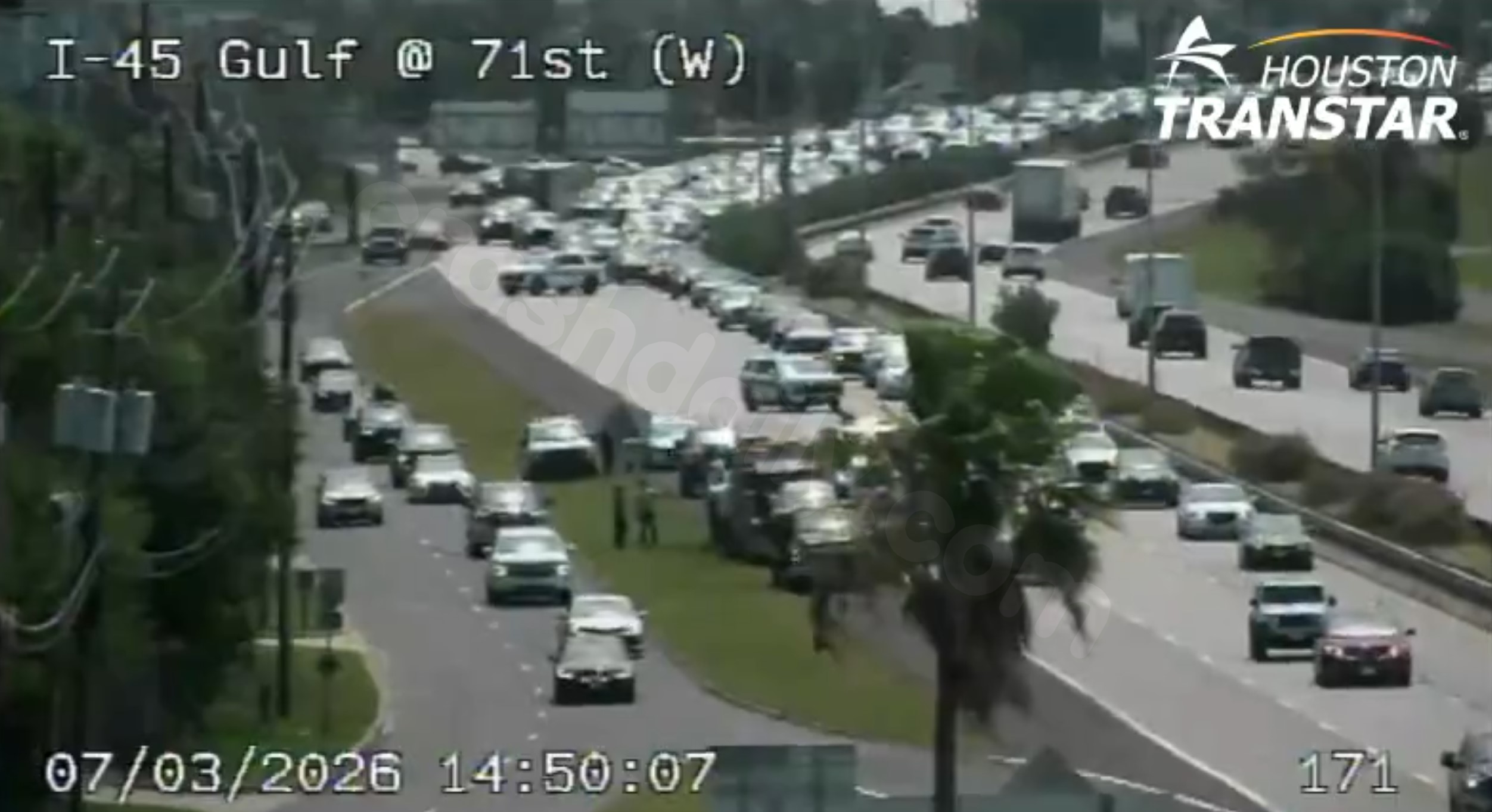 Galveston I-45 crash kills 1, injures others