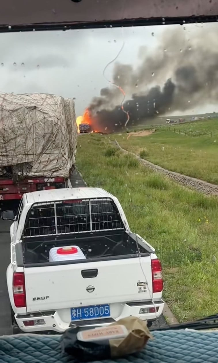 2 dead, 4 injured as northern China truck collision triggers huge chemical blast