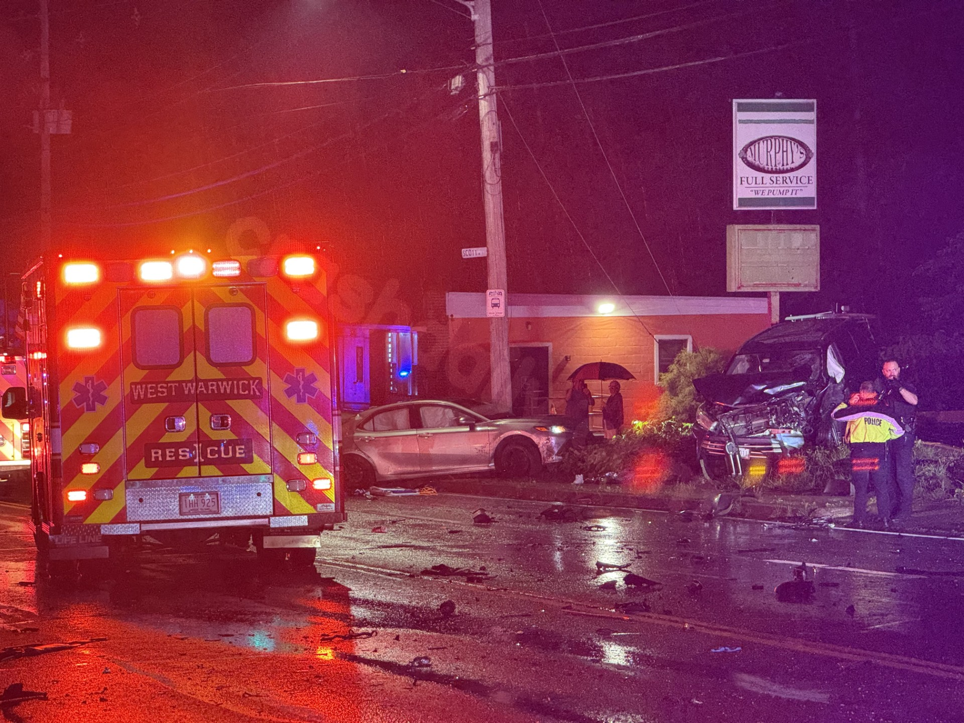 Man arrested in connection with multi-car crash in Warwick