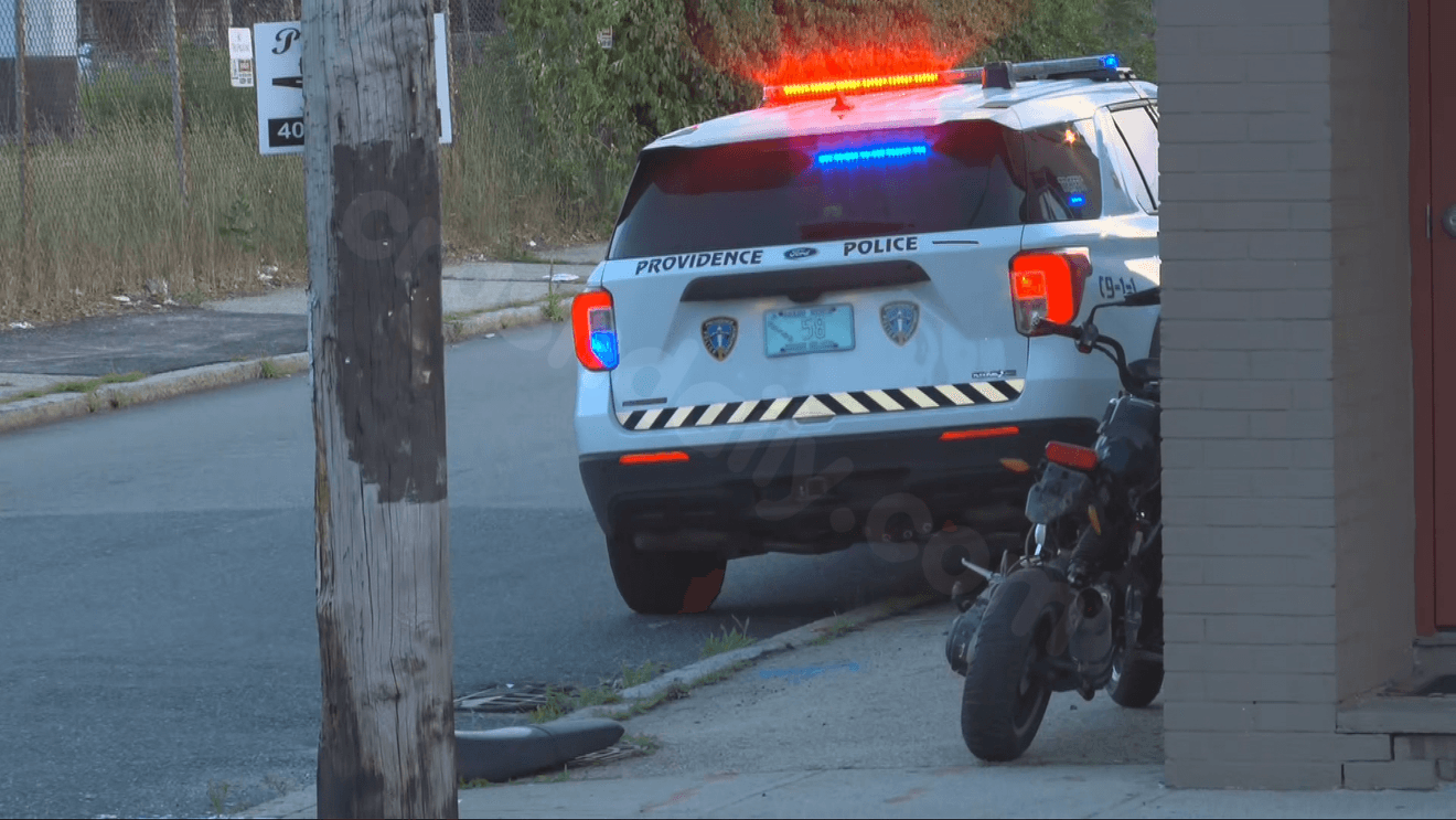 Police respond to crash in Providence